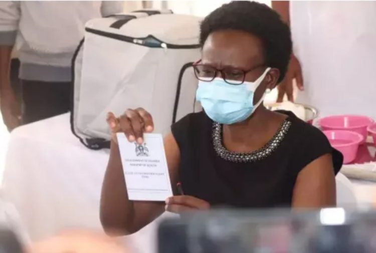 Govt assures of safety as Uganda begins COVID-19 vaccination