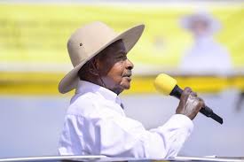 Museveni Calls on Public Servants to Drive Economic Transformation