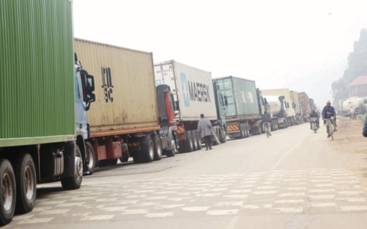 Trucks at closed Katuna border