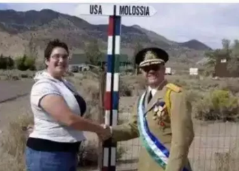 Here ‘s the country with population of only 6 people- Molossia.