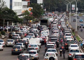 Fearless! Kenyans Resume Work As COVID-19 Cases Soar