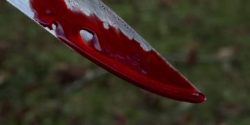Woman stabs Husband to death