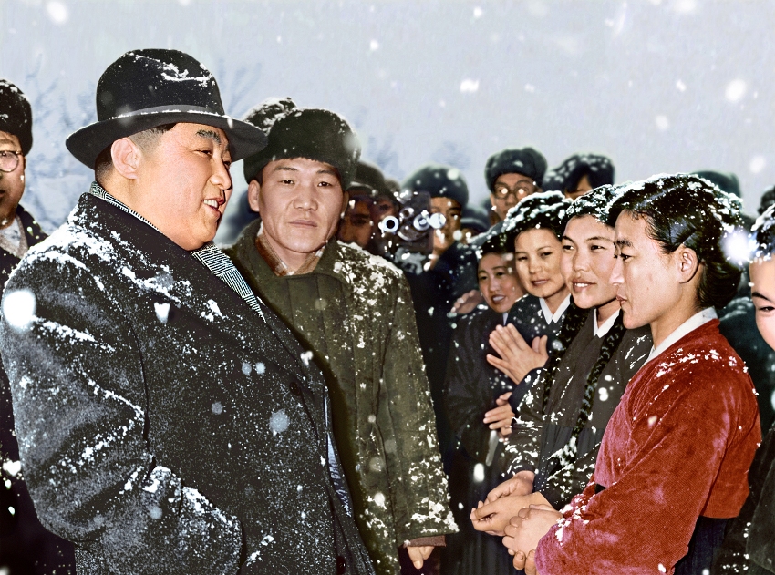 Kim Il Sung meeting with women workers March Juche 48 (1959)