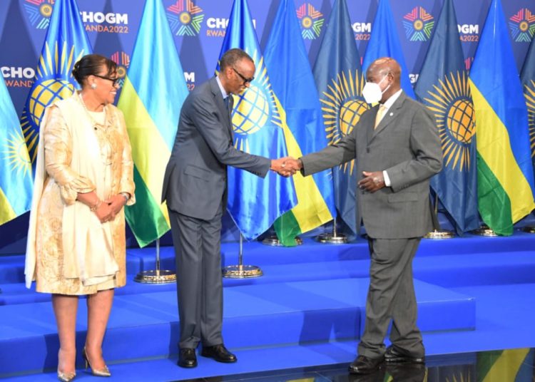 PICTORIAL: H.E President Yoweri Kaguta Museveni arrives at the official opening of #CHOGM2022 at the Kigali Convention Centre