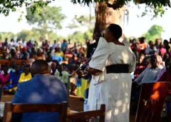 Babalanda Takes PDM Scorecard to Buyende: “This Money Is Not for Second Wives”